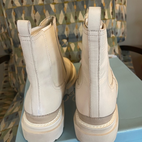 New Seychelles ivory leather chelsea boots sz 8 $170 - Picture 6 of 8